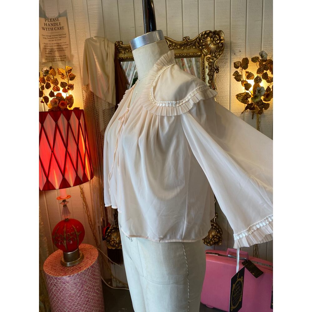 1950s peach nylon bed jacket 50s lingerie bell sleeves accordion pleat ruffles m